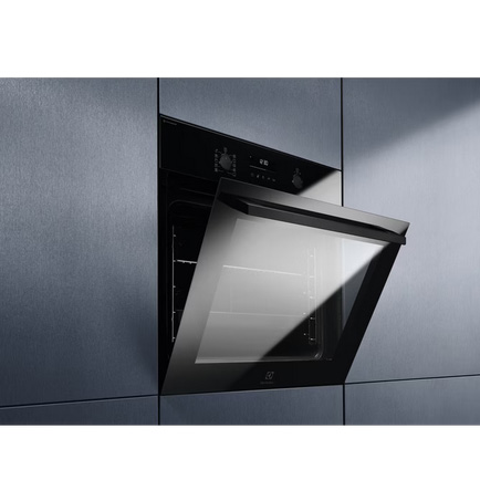 Electrolux 800 AssistedCooking 71L Built-In Multifunction Electric Single Oven - Stainless Steel | EOE8P09X