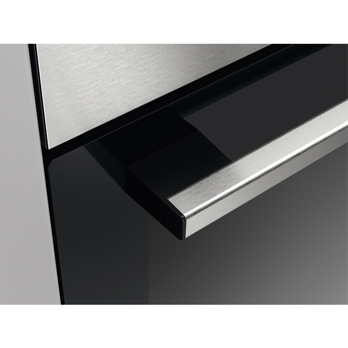 Zanussi 60cm Built In Single Oven ZOHNX3X1